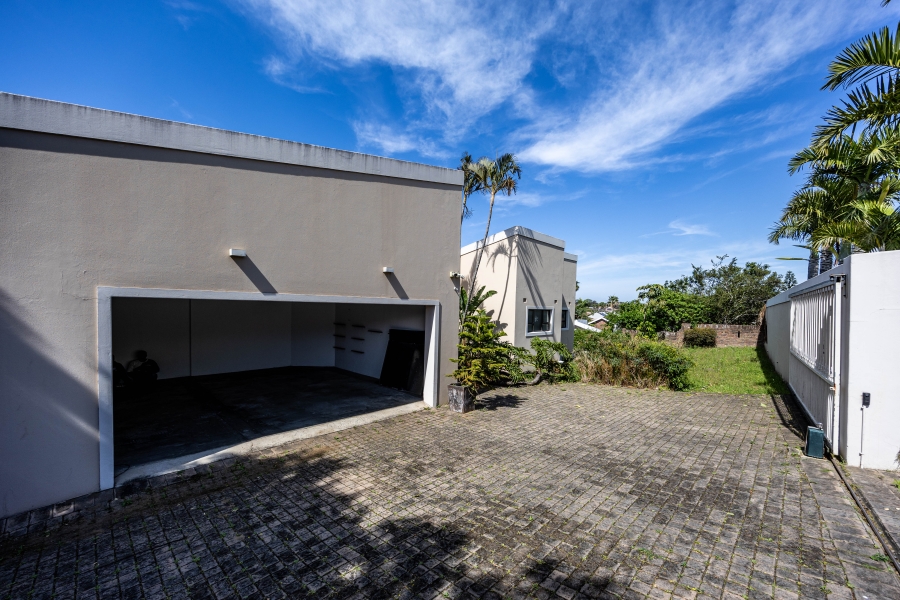 4 Bedroom Property for Sale in Beacon Bay Eastern Cape